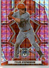 将图片加载到图库查看器,2022 Panini Mosaic Tyler Stephenson Mosaic Pink Camo #146 Cincinnati Reds