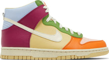 Load image into Gallery viewer, Nike Dunk High Dynamic Berry SIZE 5.5Y / 7W New