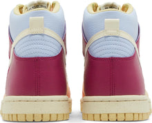Load image into Gallery viewer, Nike Dunk High Dynamic Berry SIZE 5.5Y / 7W New