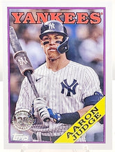 تحميل الصورة إلى عارض المعرض، 2023 Topps Series 1 '88 Topps T88-37 Aaron Judge YANKEES الذكرى السنوية الخامسة والثلاثين