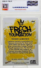 تحميل الصورة إلى عارض المعرض، أبطال 2021 Skybox Metal Universe Trevor Lawrence Rookie RC #FF50 Parish 10 Gem Mint