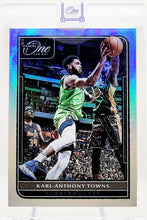 تحميل الصورة إلى عارض المعرض، 2021-22 Panini One and One #37 Karl-Anthony Towns /99 بطاقة أساسية