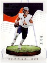 تحميل الصورة إلى عارض المعرض، 2022 Panini Chronicles Football Justin Fields Rc Mag-8 Magnitude 151/199