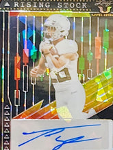 Load image into Gallery viewer, Travis Dye Crystal Black Autograph 1/3 2022 Leaf Valiant #RS-TD1