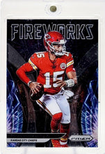 تحميل الصورة إلى عارض المعرض، 2021 Panini Prizm Fireworks Patrick Mahomes II #F-15 Chiefs