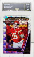 تحميل الصورة إلى عارض المعرض، 2021 Panini Donruss Dominators #20 Patrick Mahomes II Kansas City Chiefs GMA 10 GEM Mint
