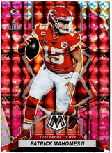 تحميل الصورة إلى عارض المعرض، 2022 Panini Mosaic Camo Pink #293 Patrick Mahomes II Kansas City Chiefs