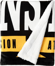 将图片加载到图库查看器,NHL Boston Bruins 60" x 70" Silk Touch Sherpa Throw Blanket