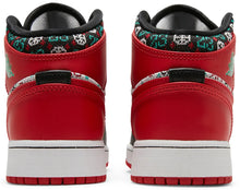 将图片加载到图库查看器,Air Jordan 1 Mid SE GS 'Ugly Christmas Sweater' 6Y / 7.5W