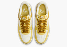 将图片加载到图库查看器,Nike Air Force 1 '07 Bronzine Gold New Size 10M