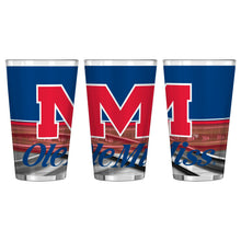 تحميل الصورة إلى عارض المعرض، NCAA Teams 16 oz Pint Glass - Assorted Team & Style Choose your