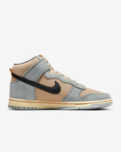 تحميل الصورة إلى عارض المعرض، حذاء Nike Dunk High SE Hemp Hoops الجديد مقاس 12.5M