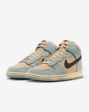 تحميل الصورة إلى عارض المعرض، حذاء Nike Dunk High SE Hemp Hoops الجديد مقاس 12.5M