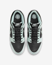 تحميل الصورة إلى عارض المعرض، حذاء Nike Dunk Low Dark Smoke Grey Barely Green الجديد مقاس 9.5M
