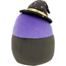 تحميل الصورة إلى عارض المعرض، دمية Squishmallows Voodie the Witch ذات البطن الذهبي مقاس 16 بوصة من مجموعة الهالوين 2023