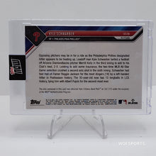 تحميل الصورة إلى عارض المعرض، 2023 Topps Now #1012B Kyle Schwarber قاعدة Relic المستخدمة في اللعبة 19/75