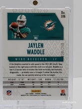 تحميل الصورة إلى عارض المعرض، 2020 Panini Phoenix Fire Burst 39/250 Jaylen Waddle Rookie #106 Miami Dolphins