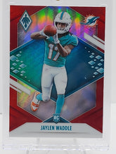 تحميل الصورة إلى عارض المعرض، 2020 Panini Phoenix Fire Burst 39/250 Jaylen Waddle Rookie #106 Miami Dolphins