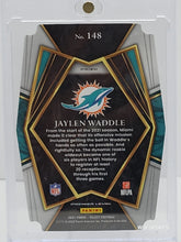 تحميل الصورة إلى عارض المعرض، 2020 Panini Select Jaylen Waddle Rookie Black/Yellow Die-Cut #148 Miami Dolphins