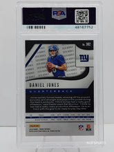 تحميل الصورة إلى عارض المعرض، 2019 Panini Prizm Daniel Jones Rookie RC #302 New York Giants PSA 10 GEM Mint