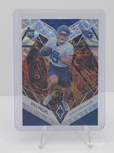 تحميل الصورة إلى عارض المعرض، 2022 Panini Phoenix Rookie Lava / 175 Kyle Philips #161 Tennessee Titans