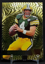 تحميل الصورة إلى عارض المعرض، 1995 Fleer Metal Gold Blaster Brett Favre #6 OF 18 Packers