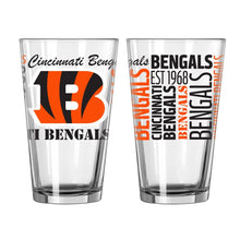 将图片加载到图库查看器,NFL Teams 16 oz Pint Glass - Assorted Team & Style Choose your