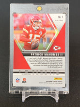 تحميل الصورة إلى عارض المعرض، 2020 Panini Mosaic Red/Green Burst Prizm #1 Patrick Mahomes II Kansas City Chiefs