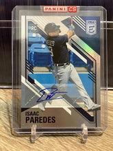 تحميل الصورة إلى عارض المعرض، 2021 Panini Chronicles Elite Isaac Paredes Auto Rookie #29 Detroit Tigers