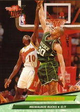 تحميل الصورة إلى عارض المعرض، 1992-93 Fleer Ultra Blue Edwards #298 Milwaukee Bucks
