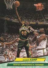 Load image into Gallery viewer, 1992-93 Fleer Ultra Shawn Kemp #172 Seattle SuperSonics