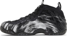 Load image into Gallery viewer, NIKE FOAMPOSITE WH One QS Dream A World Black Size 8.5M / 10W
