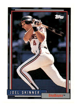 Load image into Gallery viewer, 1992 Topps #378 Joel Skinner
