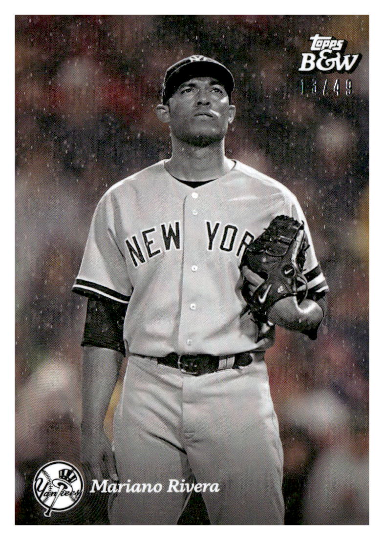 2023 Topps Black & White #35 Mariano Rivera Background Color #/49