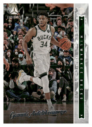 2021-22 Panini Chronicles #265 Giannis Antetokounmpo