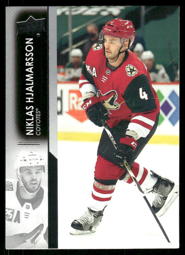 2021-22 Upper Deck #10 Niklas Hjalmarsson