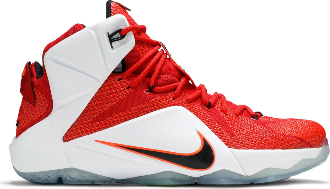 Nike LeBron 12 'Heart Of A Lion' Size 9M / 10.5W