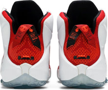 Load image into Gallery viewer, Nike LeBron 12 &#39;Heart Of A Lion&#39; Size 9M / 10.5W
