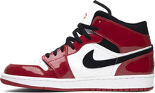 Load image into Gallery viewer, Air Jordan 1 Retro Patent &#39;Chicago Bulls&#39; 2003 Size 10.5M / 12W OG ALL
