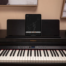 将图片加载到图库查看器，Roland RP750 Digital Piano Bundle
