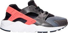 Load image into Gallery viewer, NIKE Huarache Run  Size 5Y / 6.5W New OG ALL
