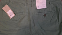 تحميل الصورة إلى عارض المعرض، Goodfellow &amp; Co Men’s Every Wear Slim Flat Front Shorts 9” Inseam Choose Size 32-34
