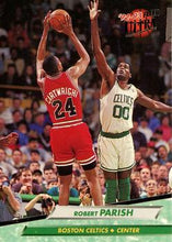 تحميل الصورة إلى عارض المعرض، 1992-93 Fleer Ultra Basketball Cards #1-50 Choose Yours
