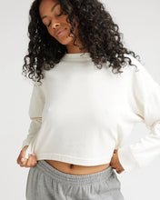 Load image into Gallery viewer, Richer Poorer Women&#39;s Relaxed Crop Long Sleeve Tee Size Large
