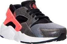 Load image into Gallery viewer, NIKE Huarache Run  Size 5Y / 6.5W New OG ALL
