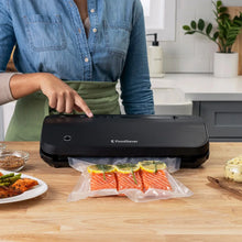 将图片加载到图库查看器，FoodSaver Preserve Vacuum Sealing System Starter Kit with Bags and Rolls
