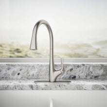 将图片加载到图库查看器，Kohler Bevin Pull-down Kitchen Faucet Stainless Steel

