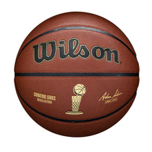 将图片加载到图库查看器，Wilson NBA Basketball

