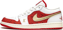 Load image into Gallery viewer, Air Jordan 1 Low Spades Size 7M/8.5W Clean RB
