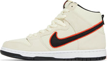 Load image into Gallery viewer, NIKE SB DUNK HIGH SAN FRANSISCO GIANTS (2022) SIZE 6M / 7.5W
